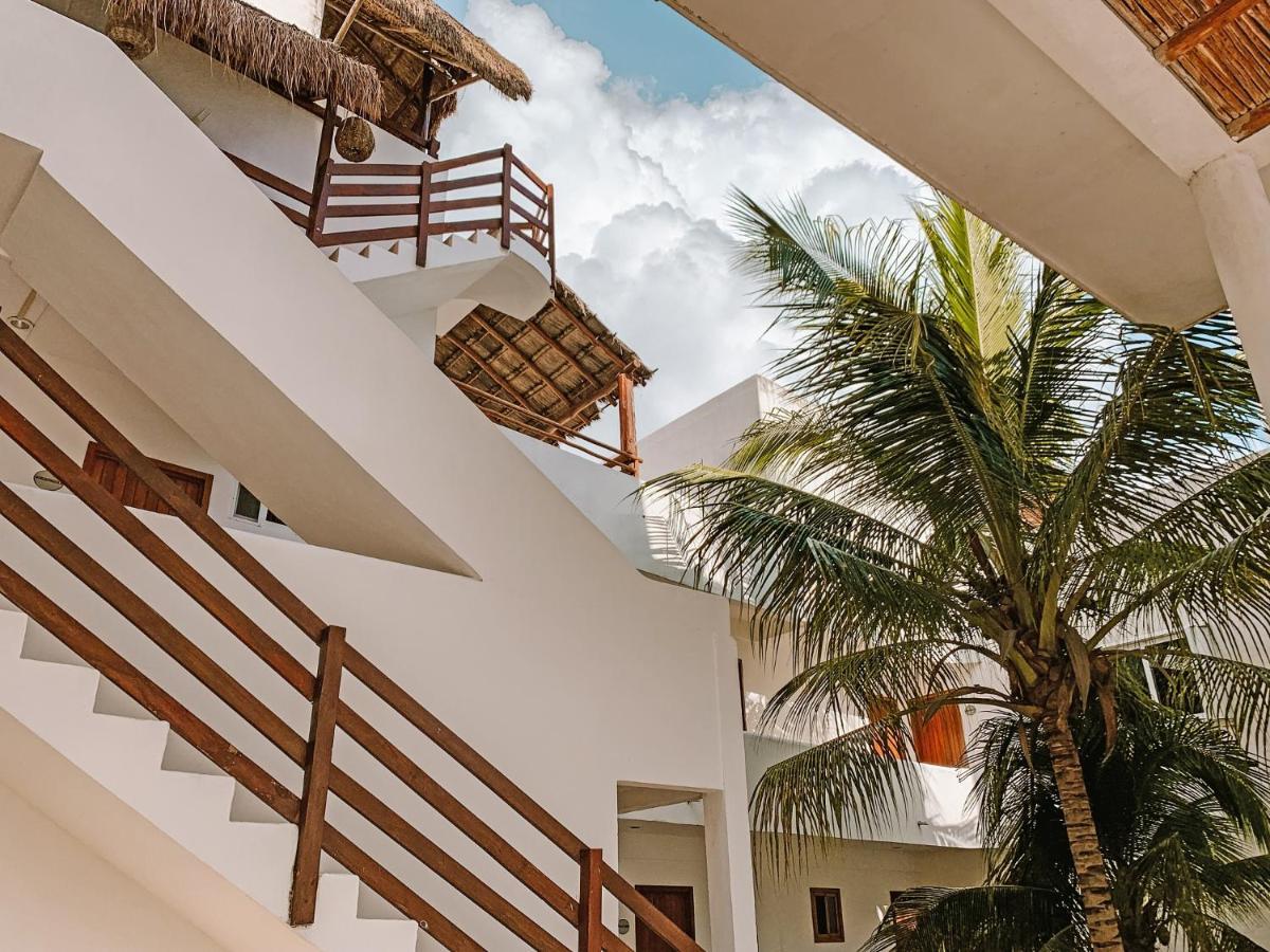 El Fuerte Beach Apartments Махахуал Екстериор снимка